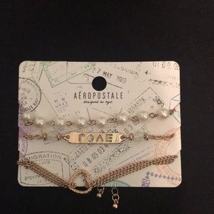 AEROPOSTALE bracelet set in gold & white